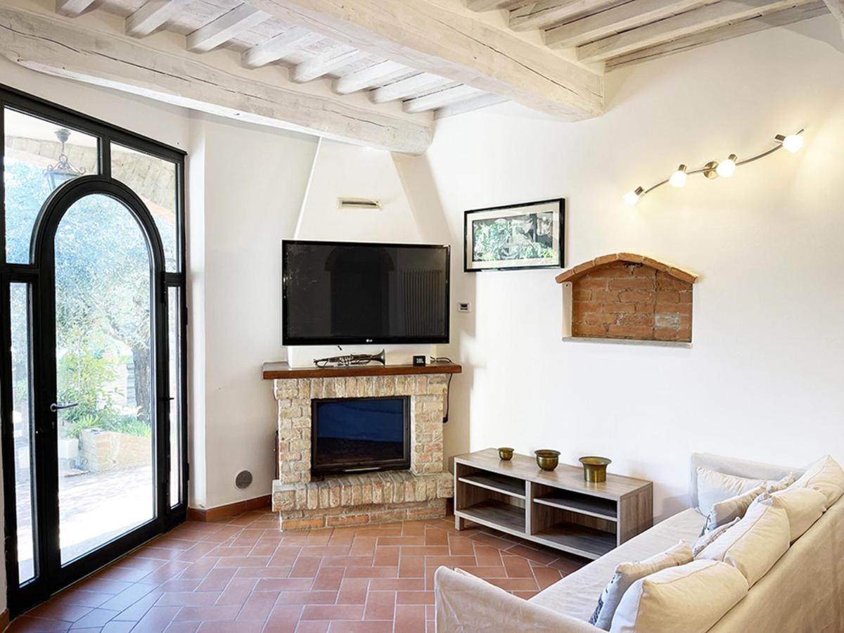 Apartamento Con Piscina E Giardino A Siena
